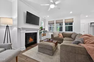 713 Longleaf Grv Ln, Knightdale, NC 27545 - Photo 2
