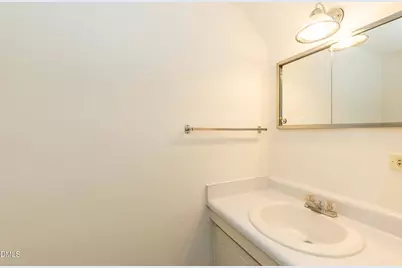 720 Shawnee Drive #B, Burlington, NC 27215 - Photo 14