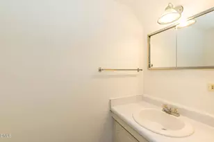 720 Shawnee Dr, Burlington, NC 27215 - Photo 14