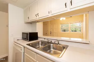 720 Shawnee Dr, Burlington, NC 27215 - Photo 12