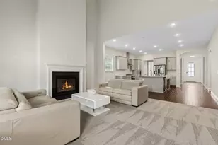 912 Village View Ln, Cary, NC 27519 - Photo 18