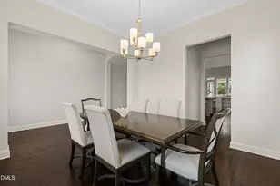 912 Village View Ln, Cary, NC 27519 - Photo 6