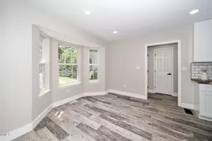 725 E Maple Ln, Fuquay Varina, NC 27526 - Photo 10
