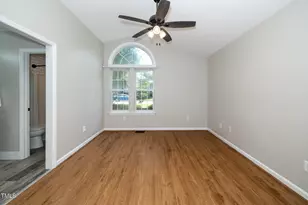 725 E Maple Ln, Fuquay Varina, NC 27526 - Photo 16