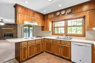 200 Edgewater Dr, Broadway, NC 27505 - Photo 16