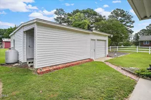 606 E Fremont St, Kenly, NC 27542 - Photo 4