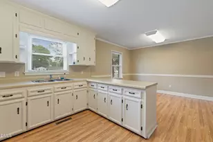 1922 N Berkeley Blvd, Goldsboro, NC 27534 - Photo 6