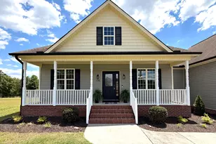 175 Watersedge Ln, Smithfield, NC 27577 - Photo 2