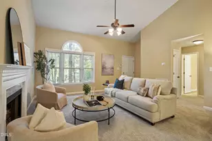 213 Long Needle Dr, Clayton, NC 27520 - Photo 2