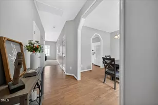 117 Rosalynn Ct, Raleigh, NC 27610 - Photo 8