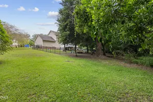 1301 E Stonemason Dr, Fuquay-Varina, NC 27526 - Photo 18