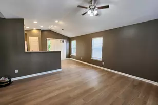 806 Homestead Park Dr, Apex, NC 27502 - Photo 2