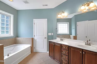 328 Briarfield, Apex, NC 27502 - Photo 32