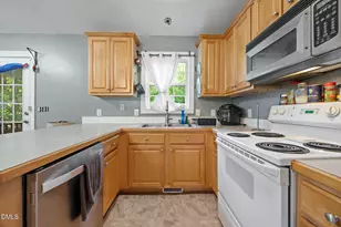 115 Ayden Dr, Clayton, NC 27520 - Photo 10