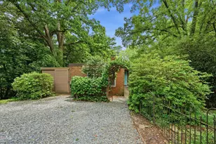 16 Davie Cir, Chapel Hill, NC 27514 - Photo 38