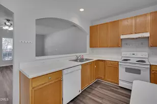 410 Walnut Woods Dr, Morrisville, NC 27560 - Photo 14