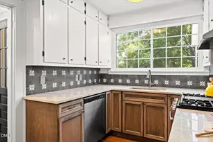 421 Ward St, Graham, NC 27253 - Photo 14