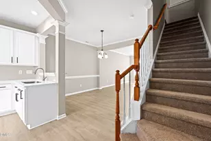 8472 Central Dr, Raleigh, NC 27613 - Photo 14