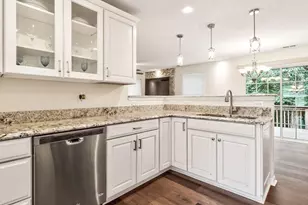 550 Birchtree Valley Ct, Fuquay Varina, NC 27526 - Photo 12