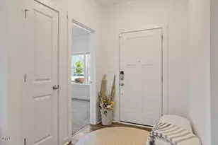 811 Bent Willow Dr, Clayton, NC 27527 - Photo 10