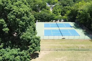 700 Bishops Park Dr, Raleigh, NC 27605 - Photo 18