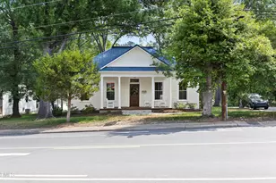 915 S 3rd St, Sanford, NC 27330 - Photo 2