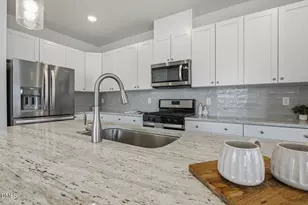 949 Robbie Jackson Ln, Fuquay-Varina, NC 27526 - Photo 16