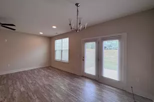917 Hillman Ln, Mebane, NC 27302 - Photo 6