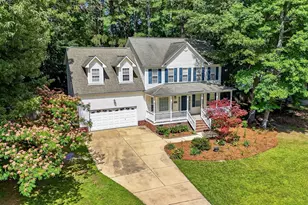 209 Spearhead Pl, Clayton, NC 27520 - Photo 2
