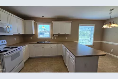100 Jesse Drive, Smithfield, NC 27577 - Photo 10