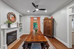 108 S Occoneechee St, Hillsborough, NC 27278 - Photo 10