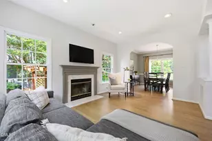 107 Del Rio Dr, Cary, NC 27519 - Photo 6