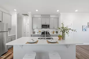 400 English Violet Ln, Raleigh, NC 27610 - Photo 8