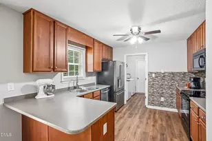 401 Kinsman Ct, Fuquay Varina, NC 27526 - Photo 12