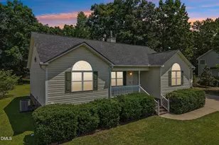 401 Kinsman Ct, Fuquay Varina, NC 27526 - Photo 4