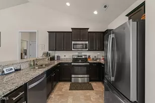 171 Preserve Dr, Benson, NC 27504 - Photo 14