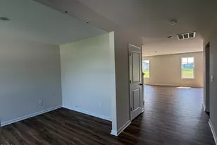 26 Baxley Dr, Dunn, NC 28334 - Photo 2