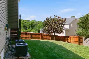 5702 Orchard Beach Ln, Raleigh, NC 27616 - Photo 34