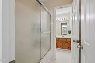 118 Clancy Cir, Cary, NC 27511 - Photo 18