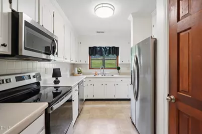 118 Clancy Circle, Cary, NC 27511 - Photo 14