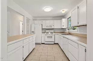 5917 Rock Service Station Rd, Raleigh, NC 27603 - Photo 16