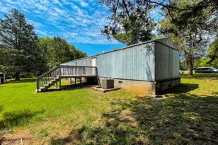 32 Everett Ave, Roxboro, NC 27574 - Photo 28