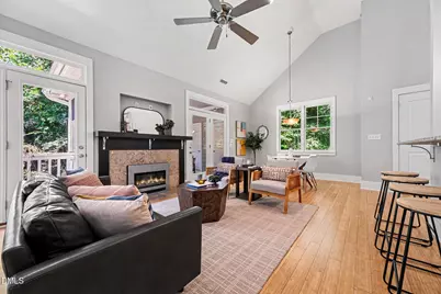 511 Hillsborough Street #Unit 113, Chapel Hill, NC 27514 - Photo 10