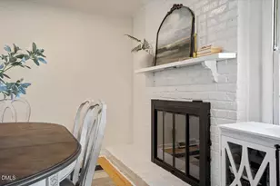 5520 Newberry Dr, Raleigh, NC 27609 - Photo 12