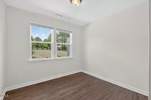 21 E Odell Ln, Zebulon, NC 27597 - Photo 12