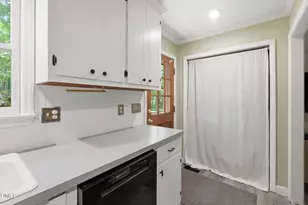 2910 Beechgrove Dr, Durham, NC 27705 - Photo 20