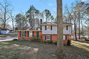 1920 White Plains Rd, Chapel Hill, NC 27517 - Photo 2