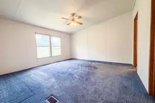 105 Roe Ln, Clayton, NC 27527 - Photo 10