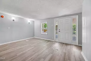 135 Trails End Dr, Selma, NC 27576 - Photo 12