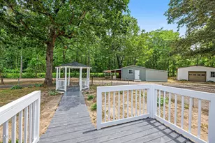 135 Trails End Dr, Selma, NC 27576 - Photo 42